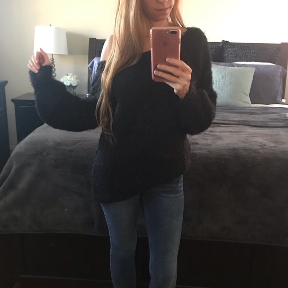 Black Multi-way Soft Sweater Pullover - Picture 11 of 16